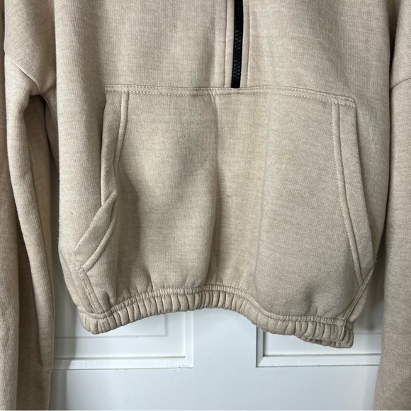 Pretty little thing Sand Oversized Zip Front Sweatshirt size small. - Picture 5 of 16
